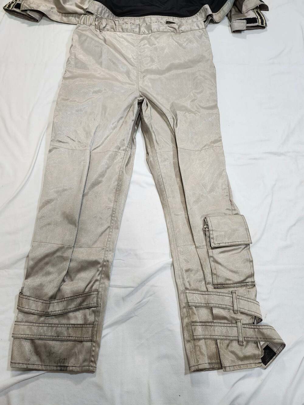 Magnum II Silver Space Suit Jacket and Pants Set Size M - Picture 3 of 7